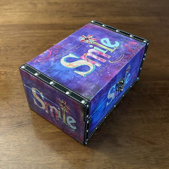 Colorful decorative treasure box - Picture 2 of 7